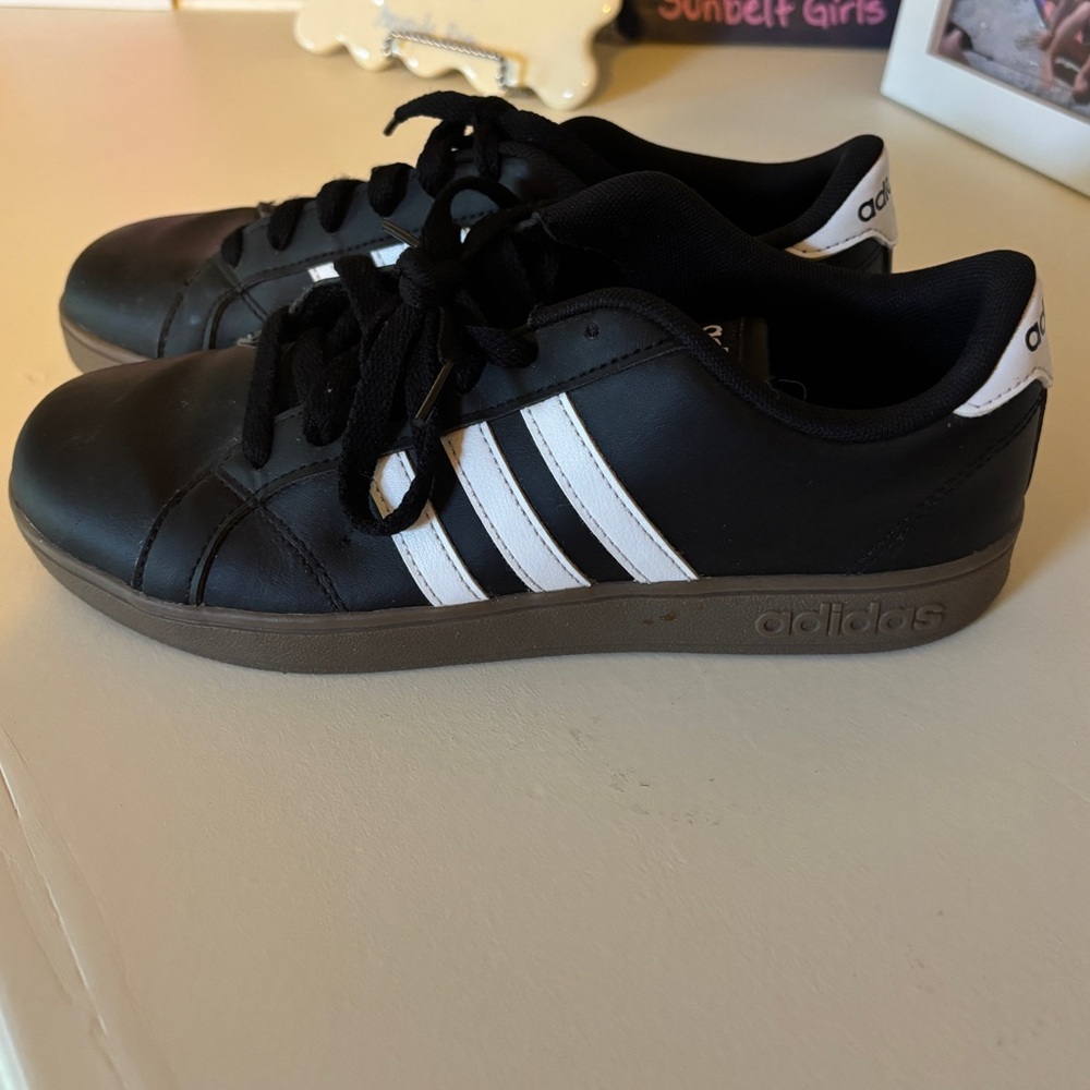 Adidas Baseline Classic Black Sneakers with White Stripes, Gum Bottom
